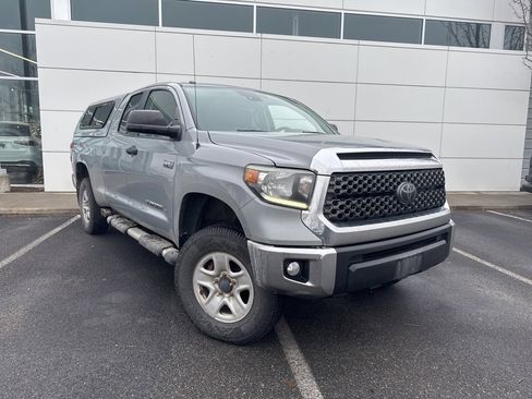 Used 2018 Toyota Tundra SR5 image 2