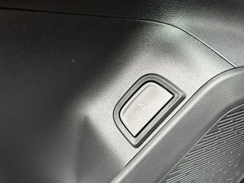 New 2026 GMC Terrain Denali image 40