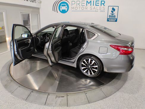 Used 2018 Nissan Altima 2.5 SV image 4
