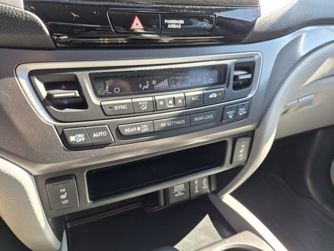 Used 2017 Honda Pilot EX-L image 45