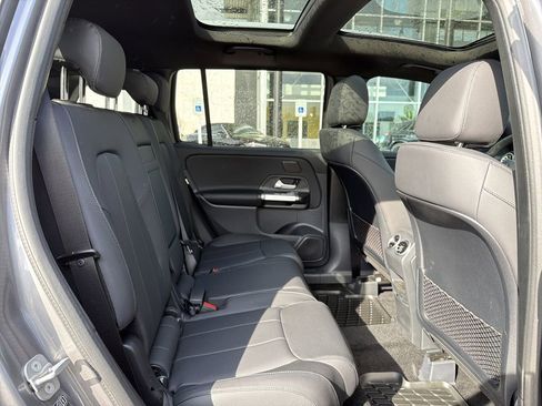 New 2026 Mercedes-Benz GLB 250 4MATIC image 16