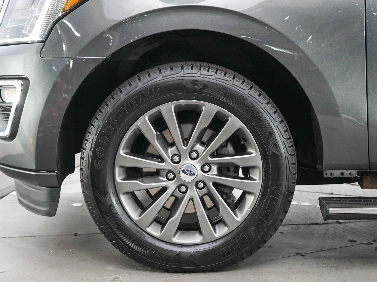 Used 2019 Ford Expedition Limited AWD/4WD image 31