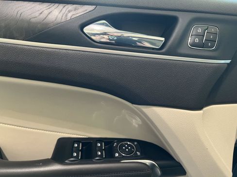 Used 2019 Lincoln MKC Reserve w/ MKC Climate Package AWD/4WD image 35