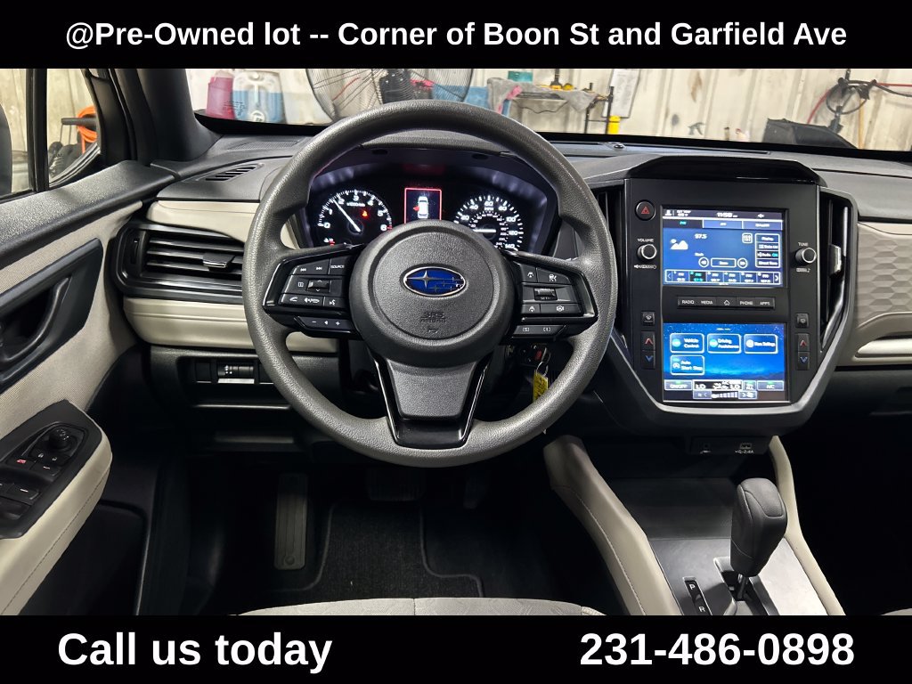 Used 2025 Subaru Forester AWD/4WD image 17