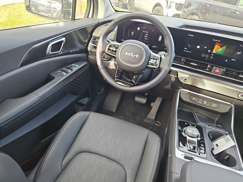 New 2026 Kia Carnival SX image 7