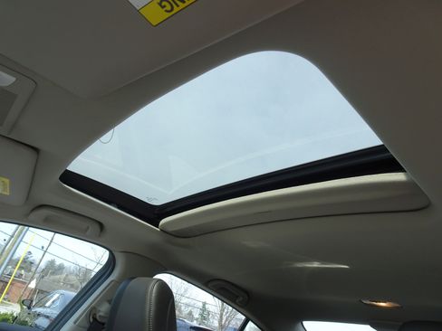 Used 2015 Acura ILX w/ Premium Package image 7