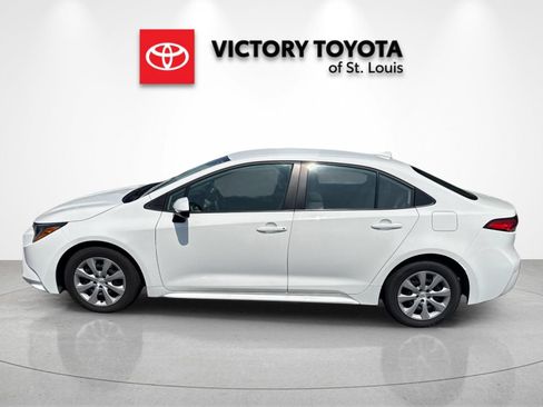 Used 2025 Toyota Corolla LE FWD image 6