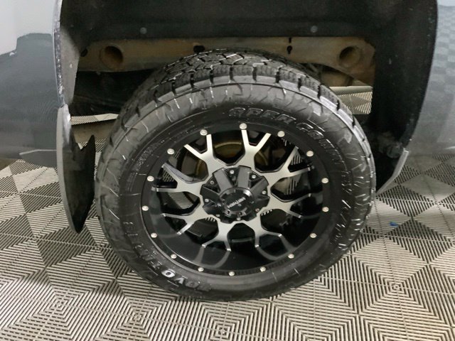 Used 2018 Chevrolet Silverado 1500 LT w/ All Star Edition AWD/4WD image 31