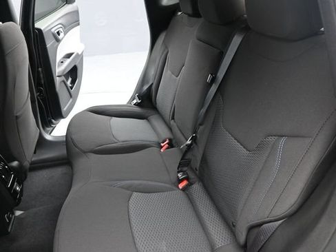 Used 2025 Jeep Compass Sport w/ Mopar Graphics Package AWD/4WD image 15