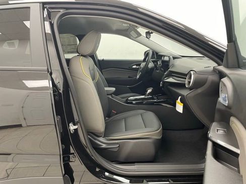 New 2026 Chevrolet Trax ACTIV w/ Driver Confidence Package FWD image 15