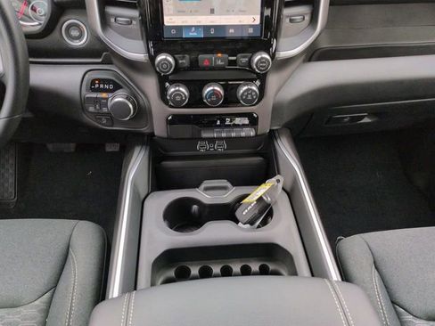 New 2026 RAM 1500 Express AWD/4WD image 19