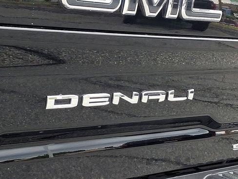 Certified 2025 GMC Sierra 2500 Denali Ultimate AWD/4WD image 30