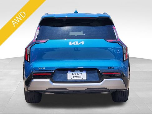 Certified 2024 Kia EV9 Land AWD/4WD image 3