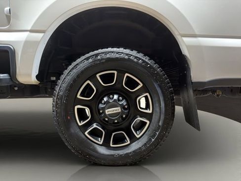 Used 2023 Ford F350 Platinum AWD/4WD image 34