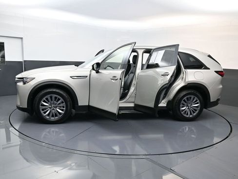 Used 2025 MAZDA CX-90 3.3 Turbo w/ Preferred Package image 31