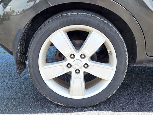 Used 2010 Kia Soul ! FWD image 5