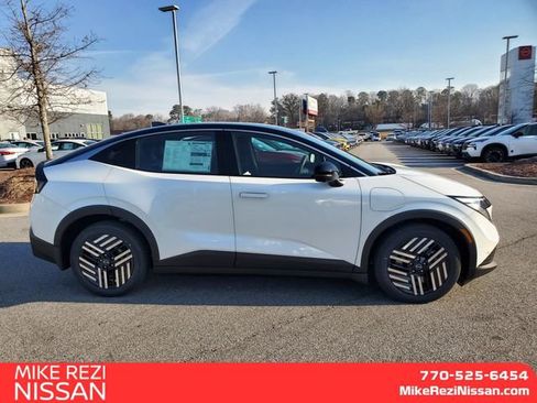 New 2026 Nissan Leaf SV+ w/ Floor Mat Package (SV+) FWD image 2