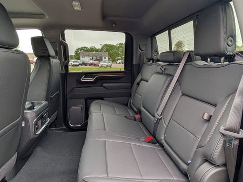 New 2026 GMC Sierra 3500 Denali w/ Denali Reserve Package AWD/4WD image 35