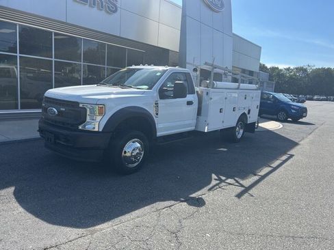 Certified 2021 Ford F450 XL w/ Power Equipment Group image 2