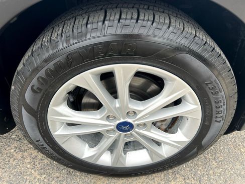 Used 2018 Ford Escape S image 4