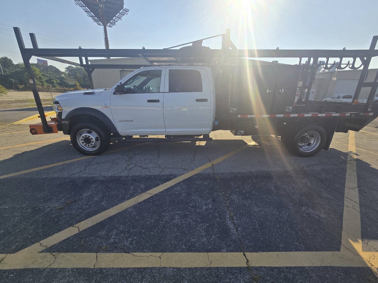 Used 2022 RAM 5500 Tradesman w/ Max Tow Package AWD/4WD image 6