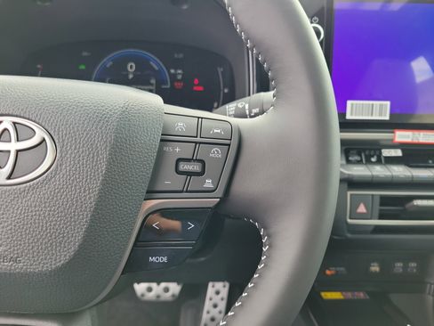 New 2026 Toyota Camry Hybrid AWD/4WD image 23