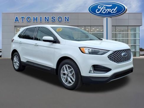 Used 2023 Ford Edge SEL w/ Convenience Package AWD/4WD image 4