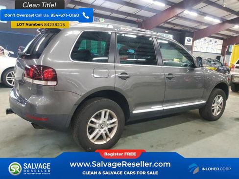 Used 2009 Volkswagen Touareg VR6 image 4