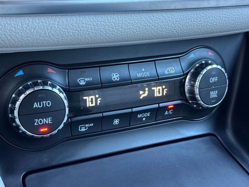 Used 2015 Mercedes-Benz CLA 250 image 16