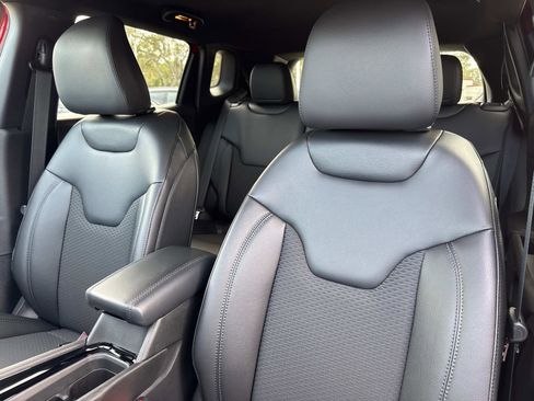 New 2026 Jeep Compass Latitude image 19