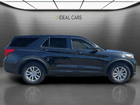Used 2021 Ford Explorer 4WD image 4