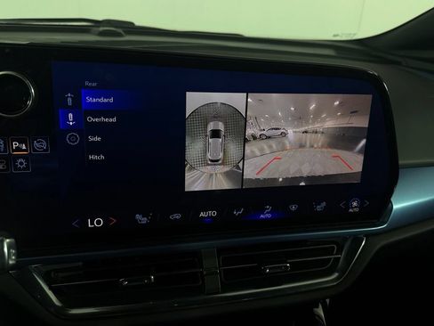 Used 2024 Chevrolet Equinox EV LT w/ LPO, Blackout Package FWD image 16