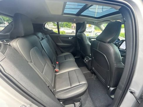 Used 2025 Volvo XC40 B5 Plus AWD/4WD image 13