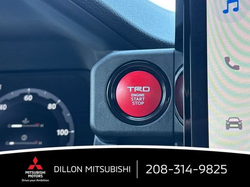 Used 2025 Toyota Tacoma TRD Sport AWD/4WD image 21