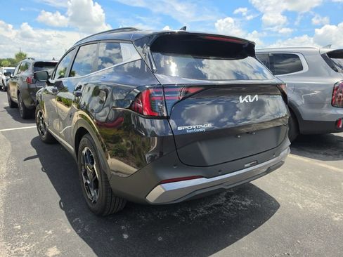 Certified 2026 Kia Sportage EX w/ EX Panorama Roof Package FWD image 12