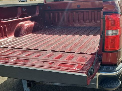 Used 2017 GMC Sierra 1500 SLE w/ SLE Value Package image 6