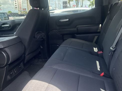 Used 2025 Chevrolet Silverado 1500 Custom image 10