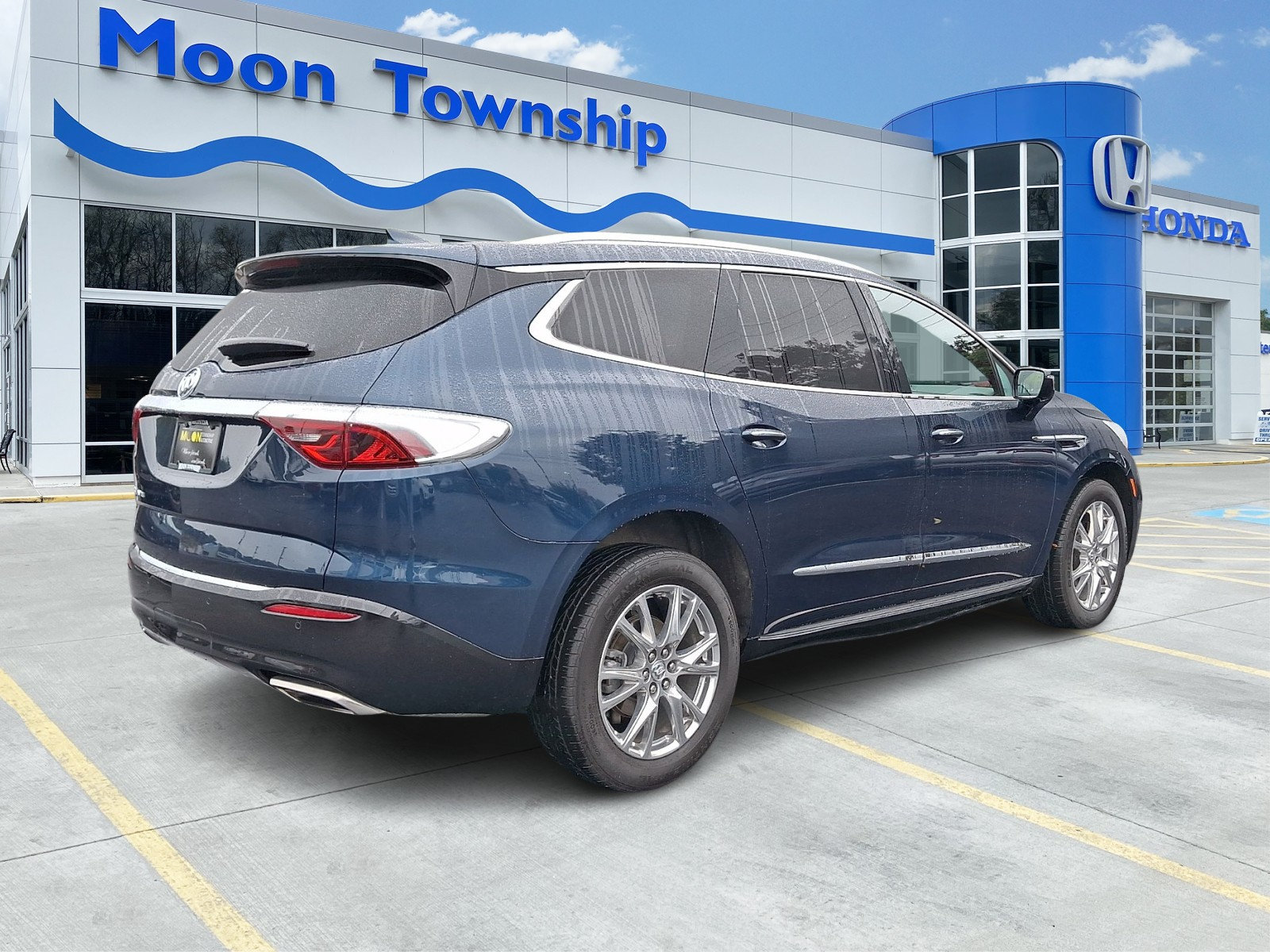 Used 2024 Buick Enclave Premium w/ Experience Buick Package AWD/4WD image 6
