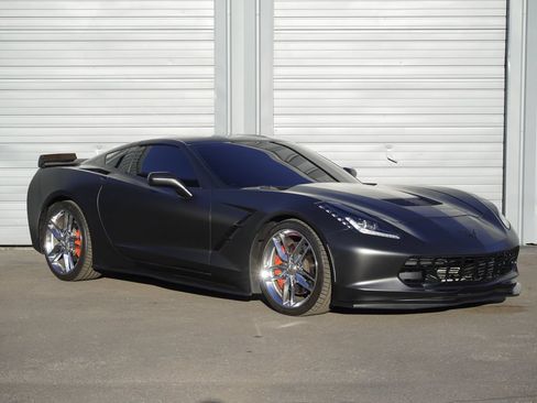 Used 2016 Chevrolet Corvette Stingray Coupe w/ 2LT Preferred Equipment Group RWD image 9