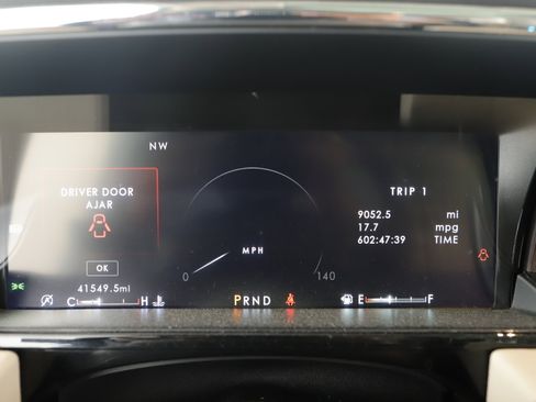 Used 2020 Lincoln Navigator Reserve w/ Luxury Package image 10