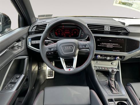 New 2025 Audi Q3 2.0T Premium Plus image 12
