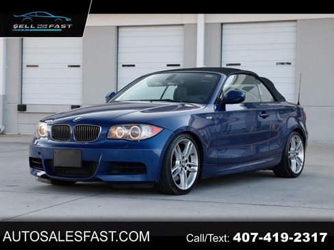 Used 2011 BMW 135i Convertible w/ Premium Pkg image 1