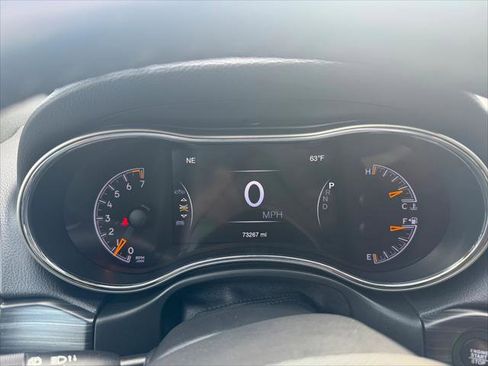 Certified 2021 Jeep Grand Cherokee Laredo X image 17