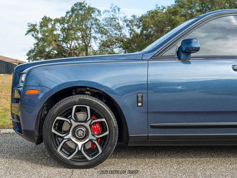 Used 2023 Rolls-Royce Cullinan Black Badge w/ Leather Finishing Pack image 4