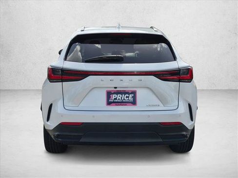 Used 2024 Lexus NX 250 FWD w/ Towing Package (2000 Lbs) image 6