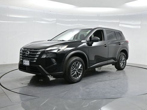 Used 2024 Nissan Rogue S image 66