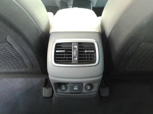 Used 2016 Kia Sorento SX AWD/4WD image 32
