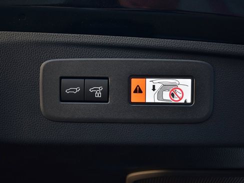 Used 2025 Lexus GX 550 image 35