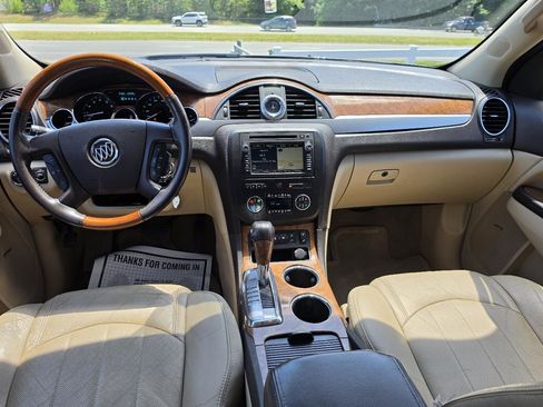 Used 2011 Buick Enclave CXL FWD image 9