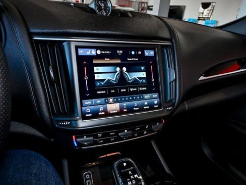 Used 2022 Maserati Levante GT image 42